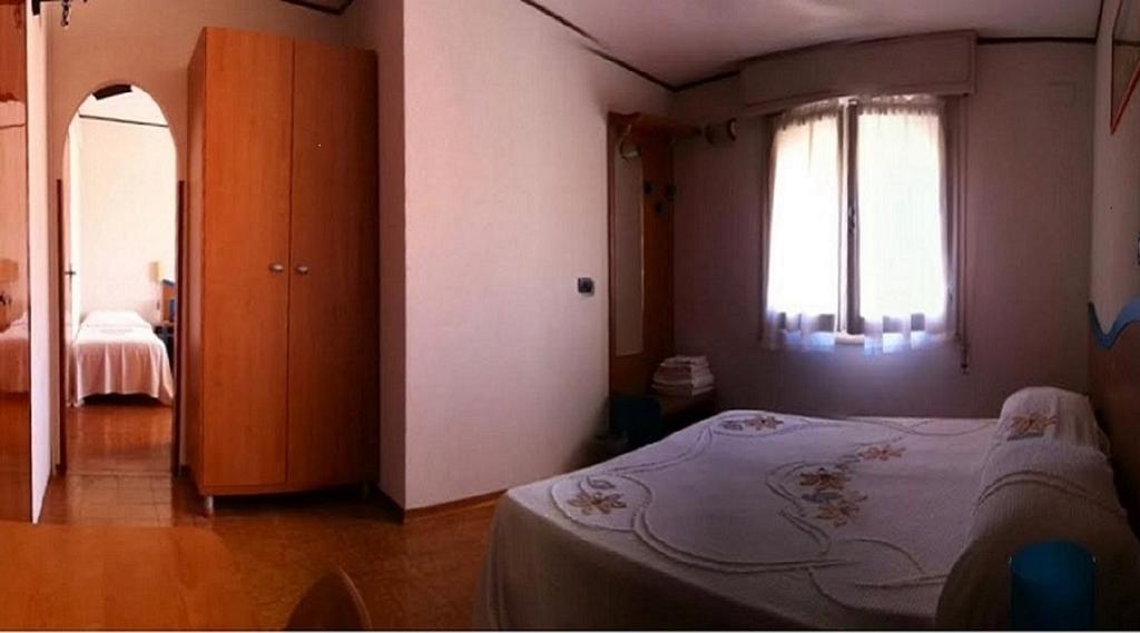 Meuble Lariana Hotel Белариа-Игеа Марина Екстериор снимка